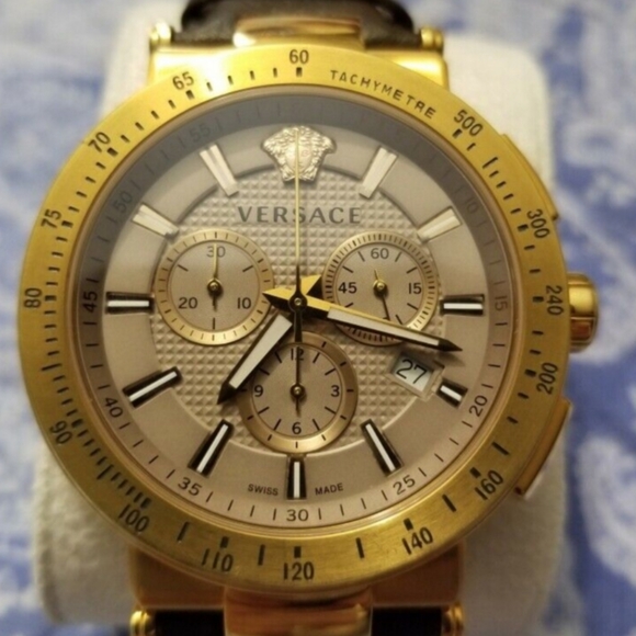 Versace mens gold tone chronograph - Picture 3 of 6